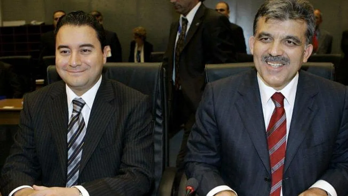 Ali Babacan'ın yeni partisinde yer alacağı söylenen o isimler olmayacak!