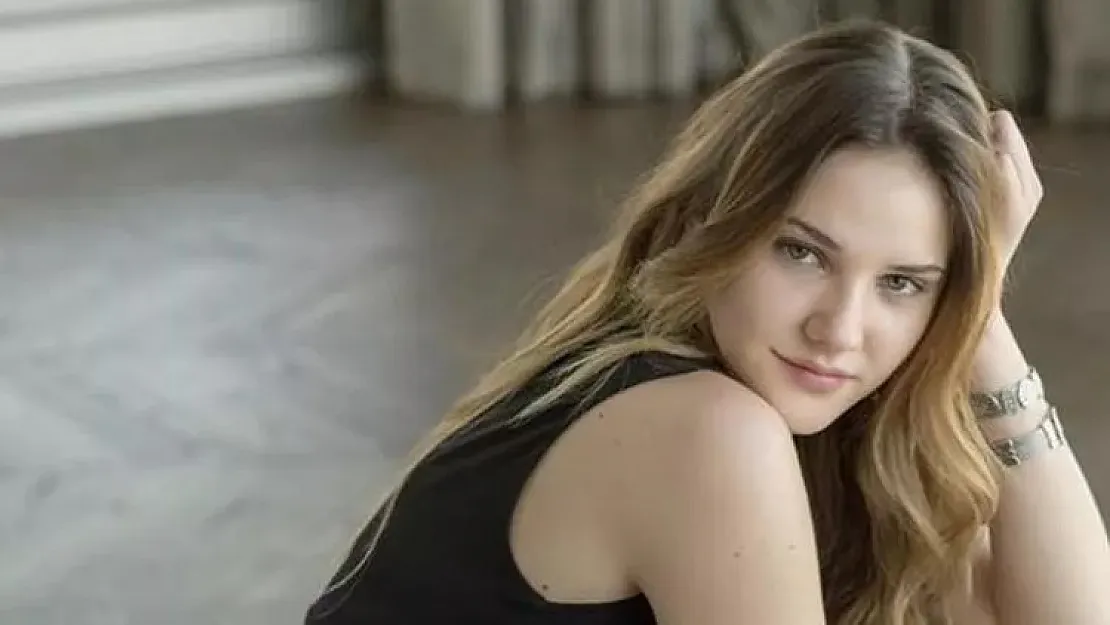 Alina Boz, hemen tepkiyi koydu o ismi takipten çıkardı! En son Serenay Sarıkaya ile aşk yaşamıştı…
