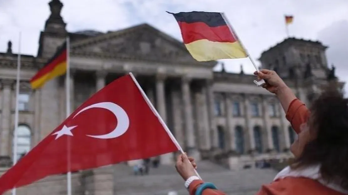 Almanya Türkiye'den İşçi Almaya Hazırlanıyor! Saat Başına Ücretler Ödenecek!