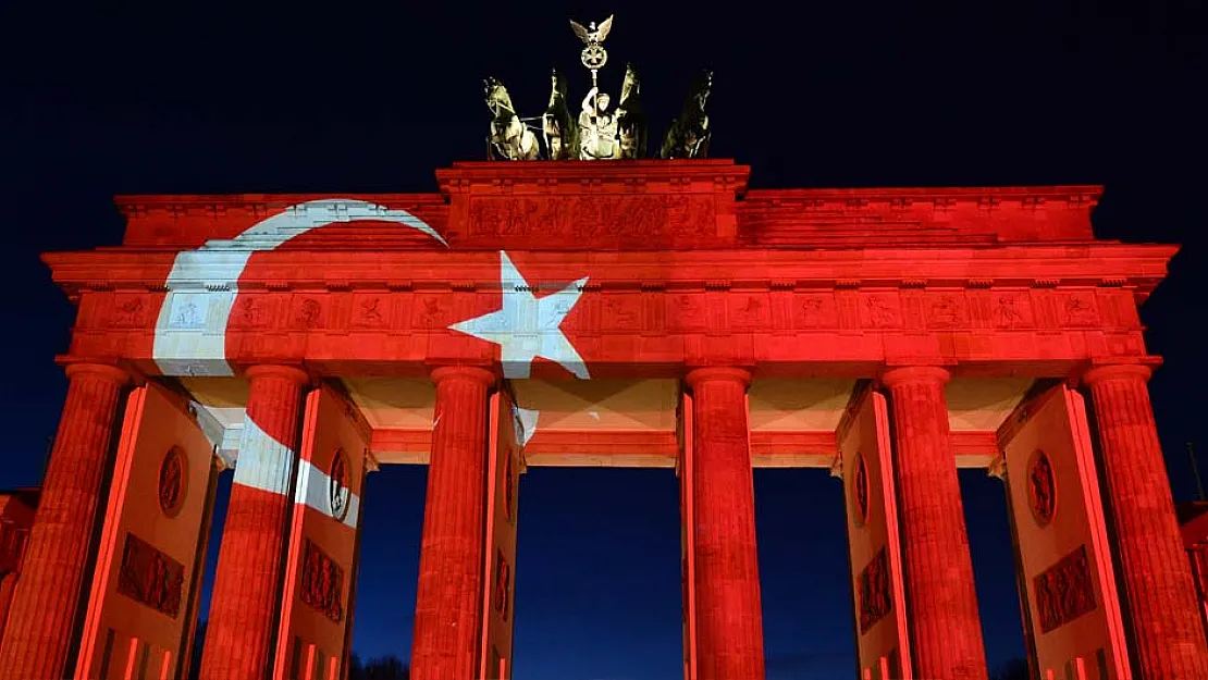 Almanya yeniden Türkiye'den işçi alıyor! İşte alım yapılacak pozisyonlar ve şartlar! Almanya yüksek maaşla işçi alımı başvuru formu