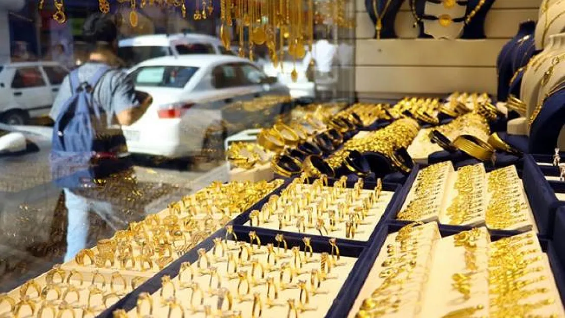 Altın fiyatlarında son durum dikkat çekti! Çeyrek altın fiyatı kritik seviyeye ulaştı