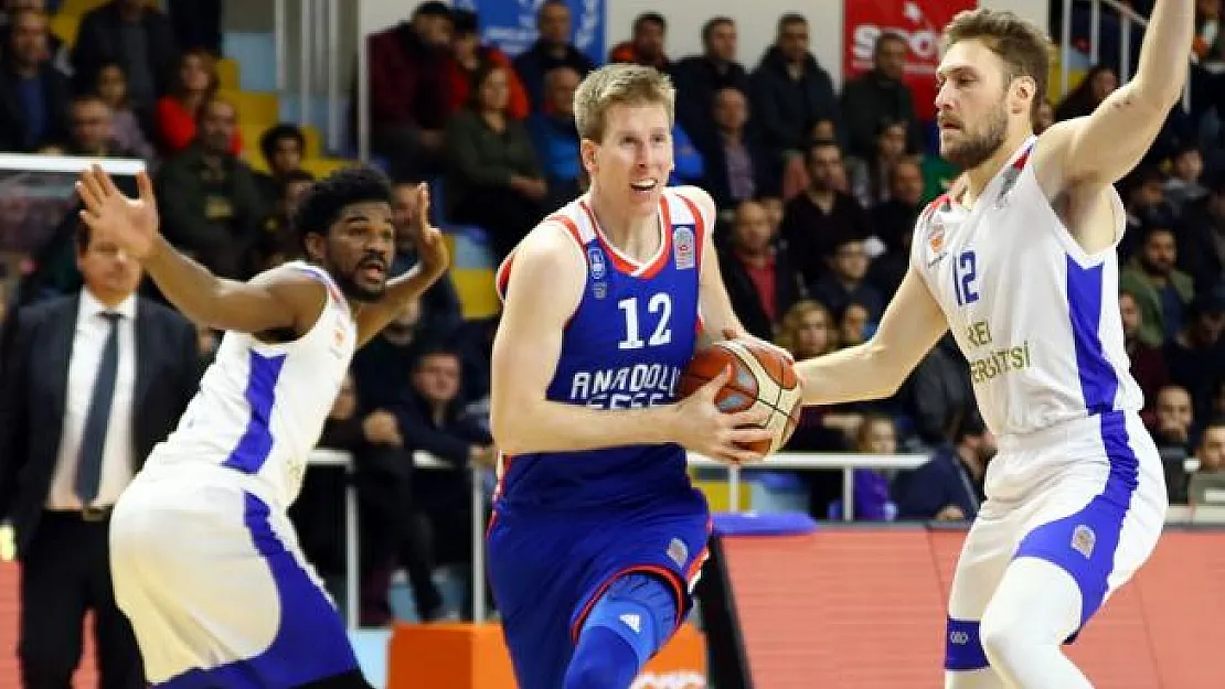Anadolu Efes, Arel Üniversitesi Büyükçekmece'yi mağlup etti