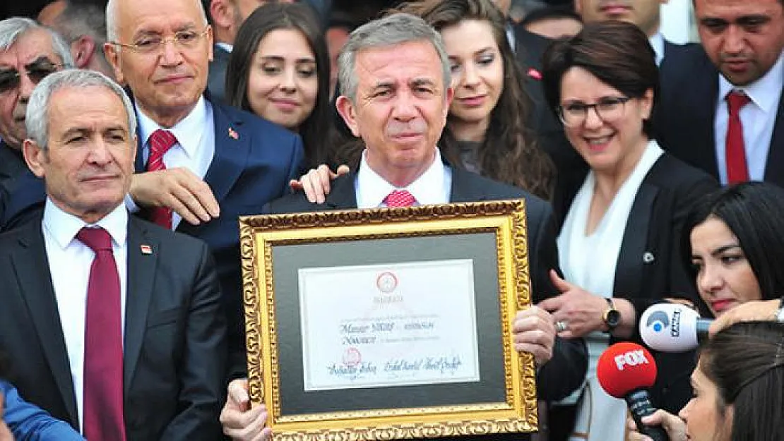 Ankara Büyükşehir Belediyesi Twitter Hesabı Binali Yıldırım'ı Takipten Çıktı