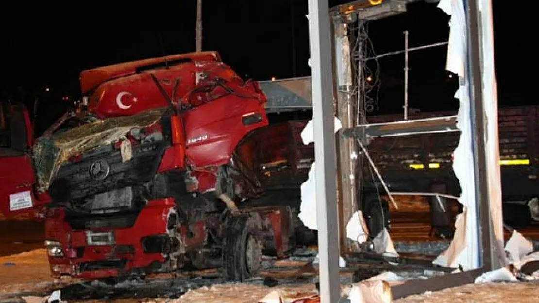 Ankara Çankaya'da feci TIR kazası