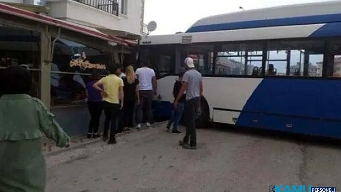Ankara EGO Otobüsü Kafeye Daldı! 3 Kişi Yaralandı