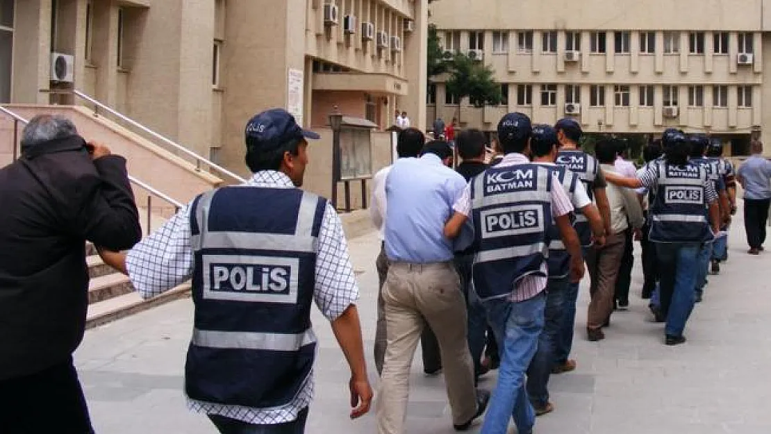 Ankara'da PKK propagandası yaptıkları öne sürülen 30 şüpheli hakkında gözaltı kararı