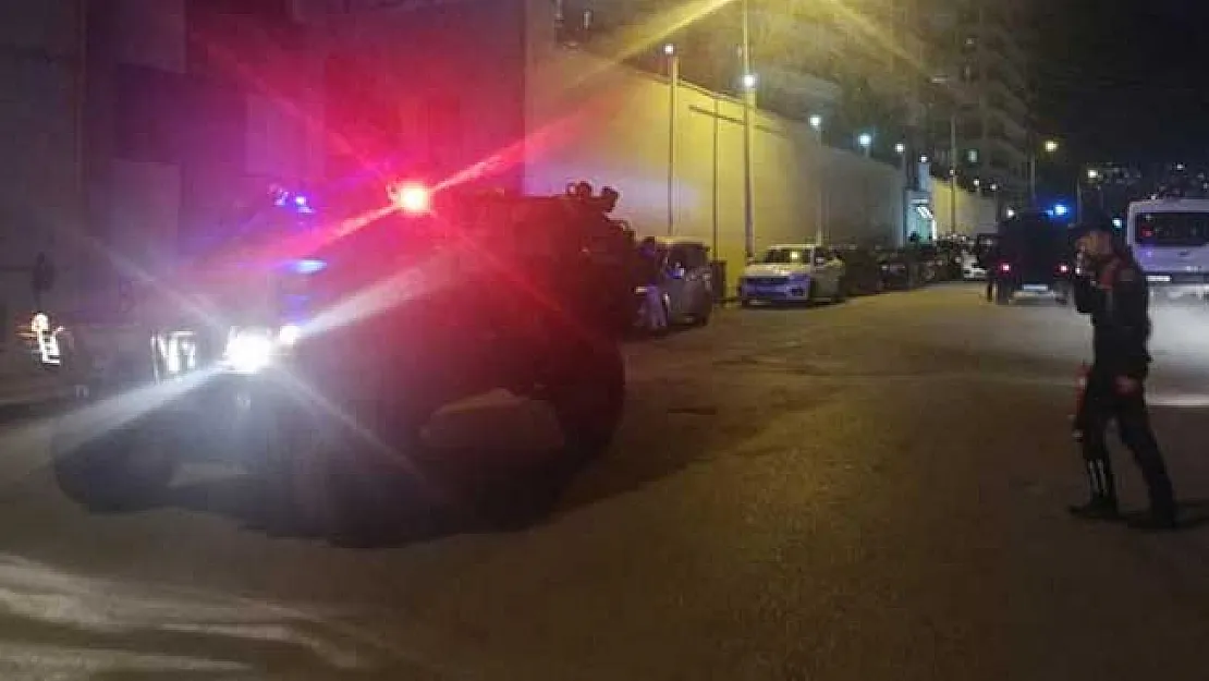 Ankara'da Rehine Krizi! Polis Ekipleri Sevk Edildi!