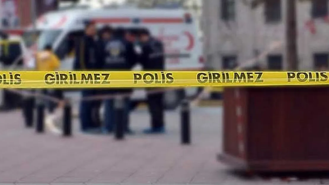 Ankara'da Sürücü Yayaların Arasına Daldı! Ölü ve Yaralılar Var
