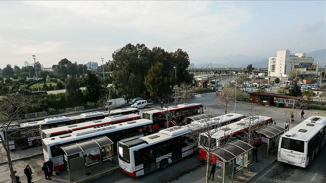 Ankara'dan sonra İzmir'e de kötü haber verildi! İzmir'de toplu taşıma ücretlerine zam yapıldı: İşte yeni öğrenci ve tam fiyatları