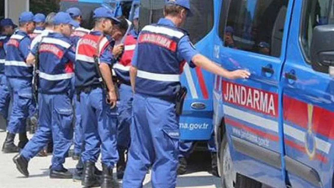 Antalya'da Alman turistleri vergi borcunuz var diye dolandıran çete çökertildi