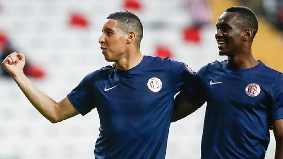Antalyaspor, Abdelaziz Barrada'yı Gimnastic de Tarragona'ya kiraladı