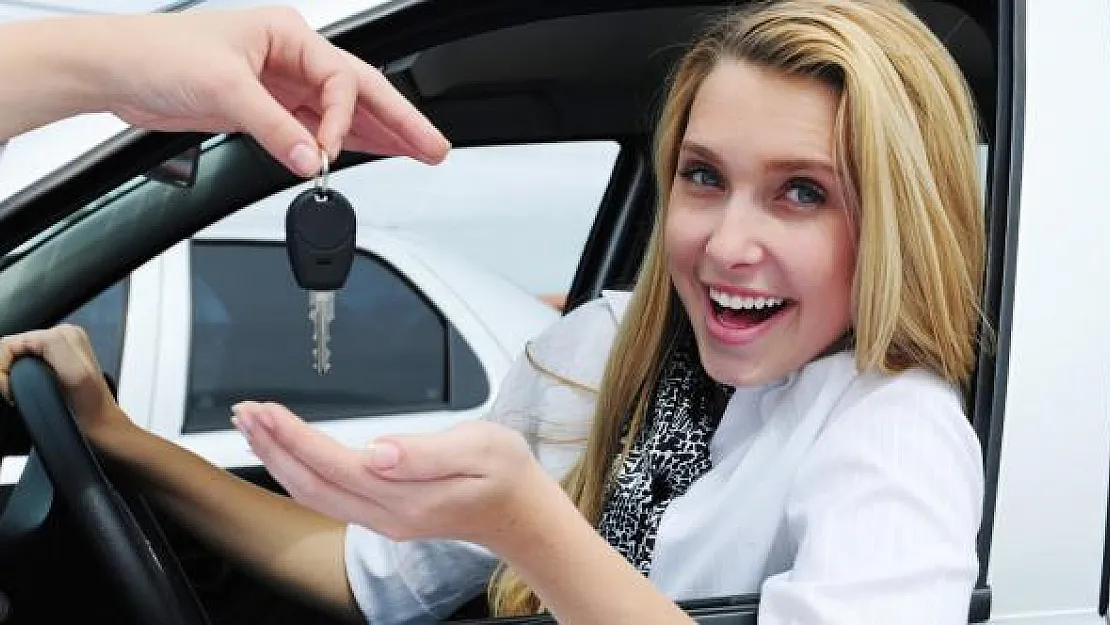 Araba Kiralama Şartları Nelerdir? Rent A Car Araç Kiralamada Ehliyet Süresi Şartı