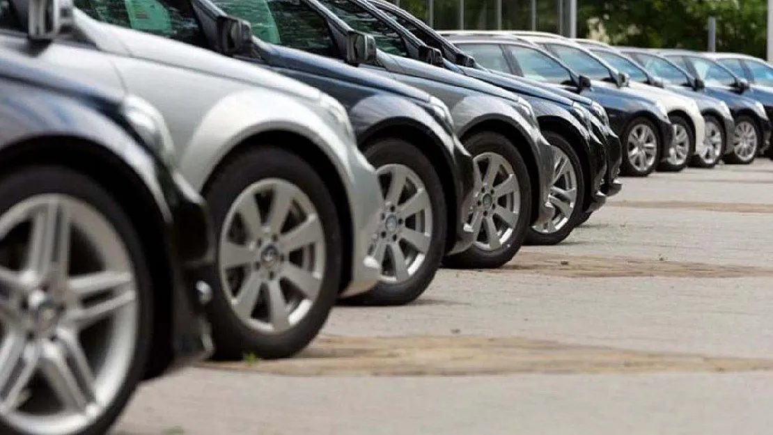 Araç Almayı Düşünenler Dikkat: Araçlarda Çifte Zam Paniği! Yeni Bir ÖTV Zammı Mı Geliyor?