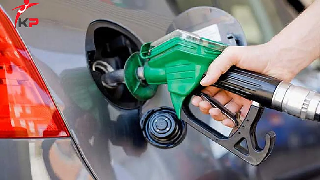 Araç Sahipleri Dikkat ! Benzine Zam Yapıldı !