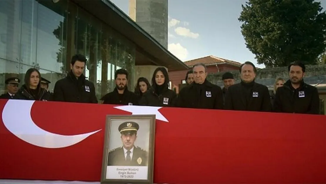 Arka Sokaklar Engin Müdür gerçekten öldü mü? Engin Balkan'ı canlandıran İlker İnanoğlu Arka Sokaklar dizisinden..