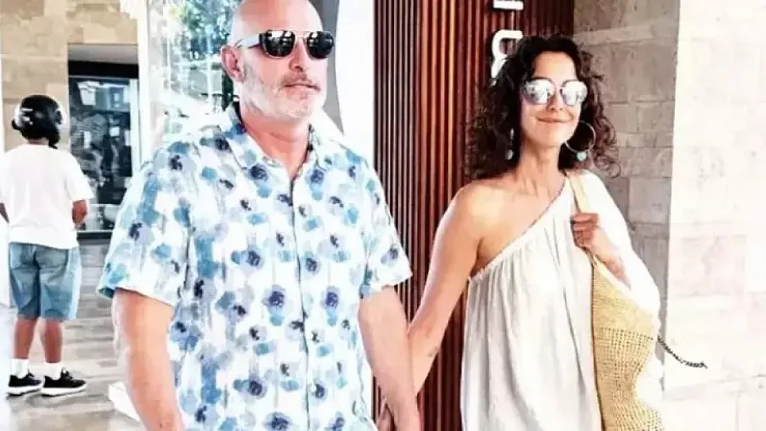 Arzum Onan ve Orkan Özkan Aşkı Bodrum'da Belgelendi: El Ele İlk Tatil Pozu