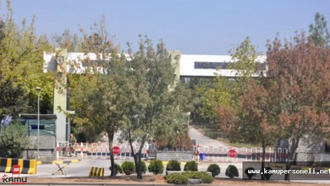 Askeri Kışla Duvarına EYP Atıldı