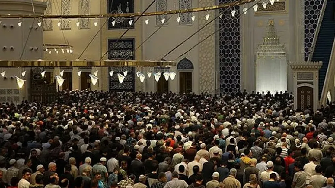 Az önce belli oldu: Diyanet'ten teravih namazı kararı! Bundan sonra..
