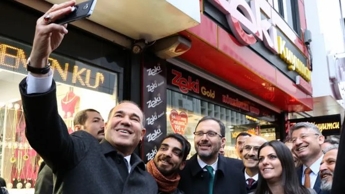 Bakan Kasapoğlu'ndan esnaf ziyareti