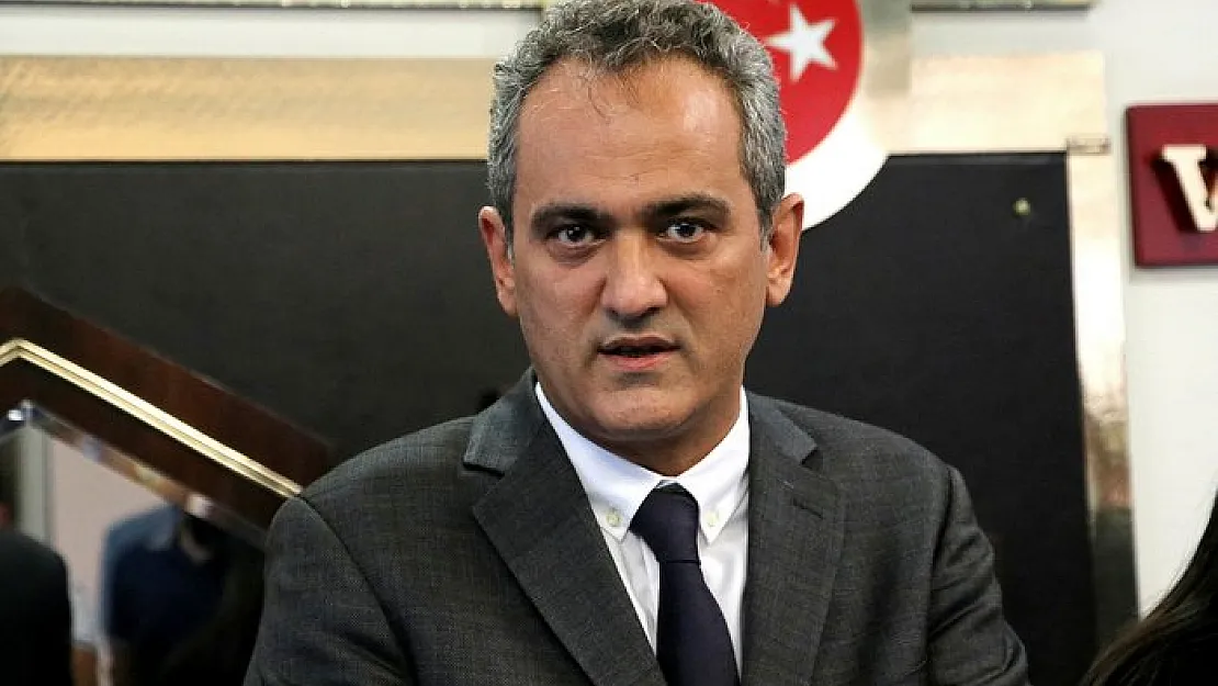 Bakan Özer Açıkladı! 81 İlde 922 İlçede…