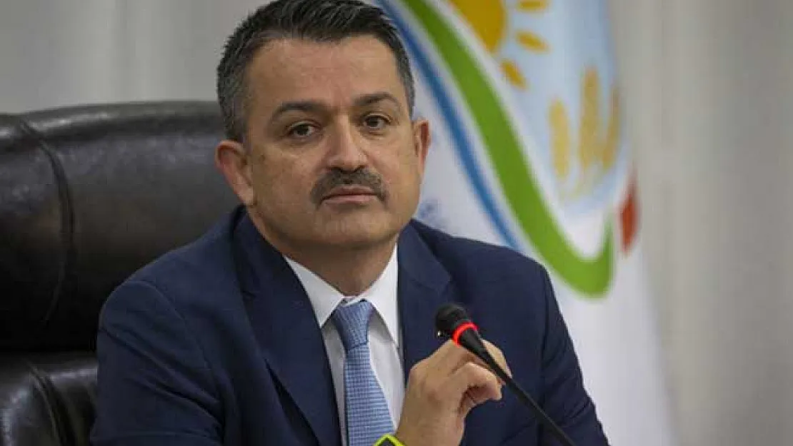Bakan Pakdemirli: Paramız Var Ki Saman İthalatı Yapıyoruz