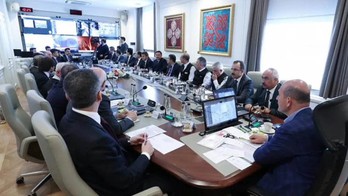 Bakan Soylu Seçim Güvenliği Tedbirlerini Takip Ediyor
