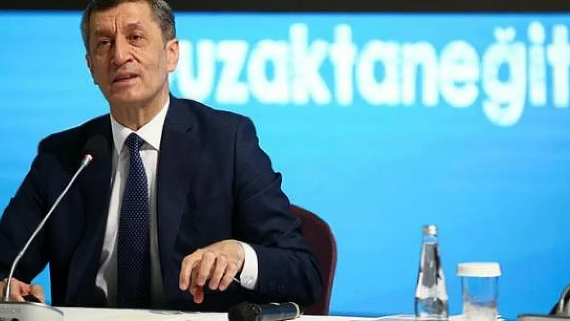Bakan Ziya Selçuk'tan öğretmenleri üzecek şok sözler!