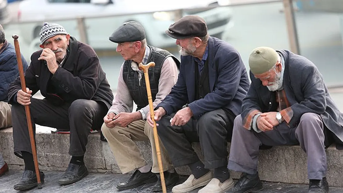 Bakanlık açıkladı: 65 yaş üstüne güzel haber geldi! Artık tamamen sona erdi