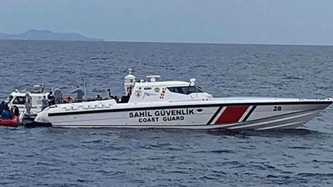 Balıkesir'de Can Pazarı Yaşandı ! 39 Kişiyi Taşıyan Bot Battı