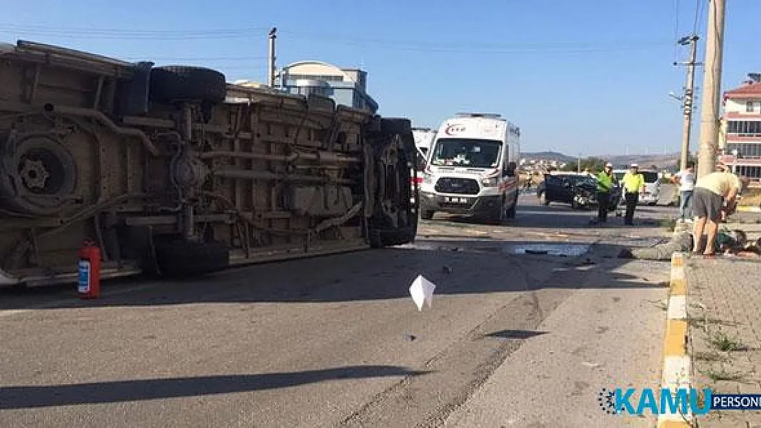 Balıkesir'de Feci Trafik Kazası! 1 Ölü, 12 Yaralı