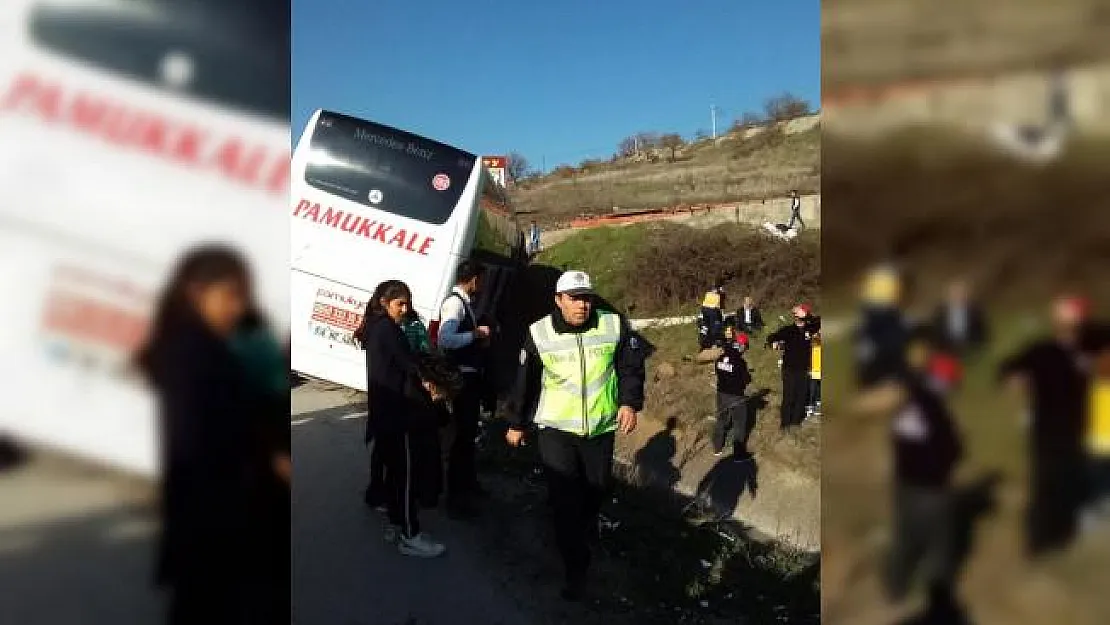 Balıkesir'de yolcu otobüsü tıra çarptı: 29 yaralı