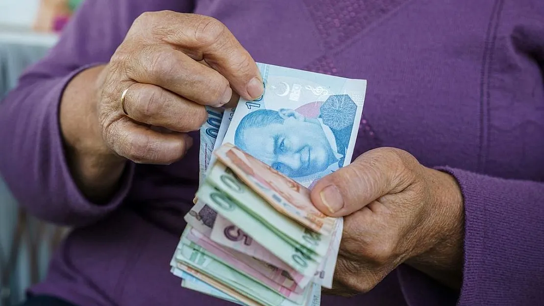 Banka banka emekli promosyonları listesi açıklandı en yüksek promosyonu ödeyen bankaları görenler şaşırdı kaldı! O bankada emekli promosyonu 7.250 TL…