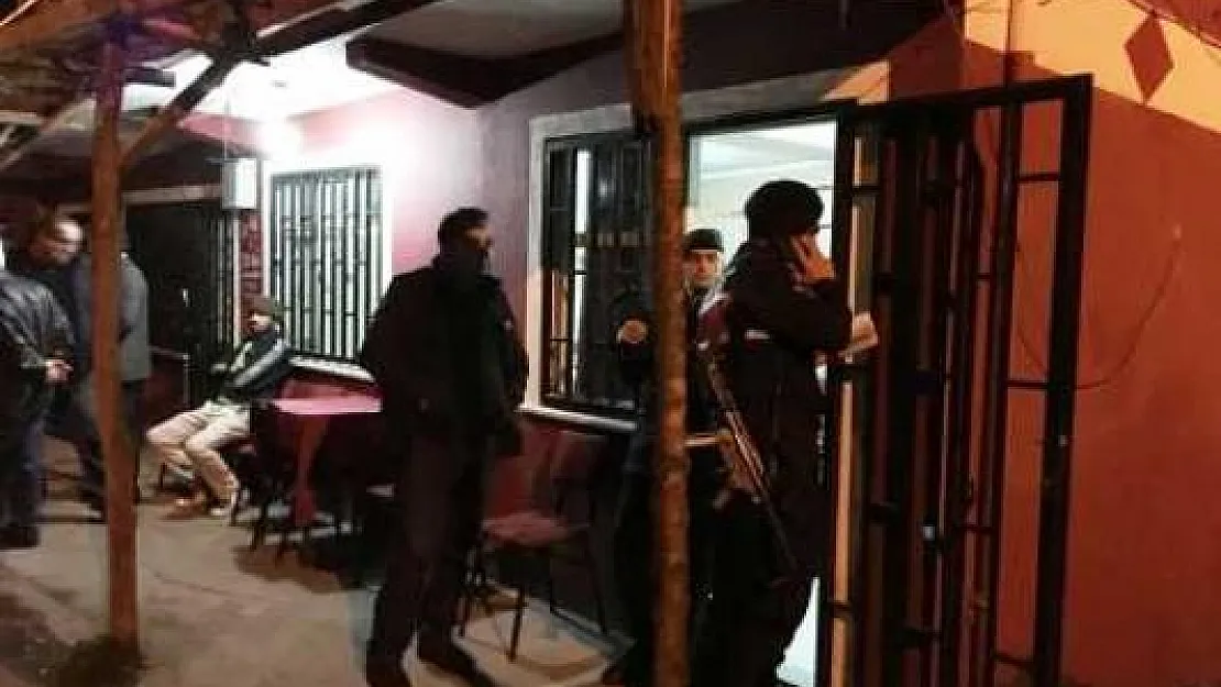 Bartın'da bir kişi, dayısının oğlunu silahla vurarak öldürdü
