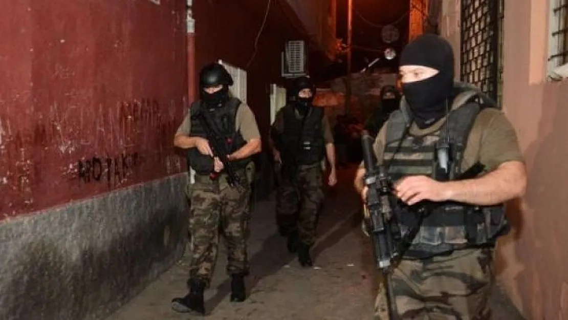 Batman'da Özel Harekat polisi girdiği çatışmada ağır yaralandı