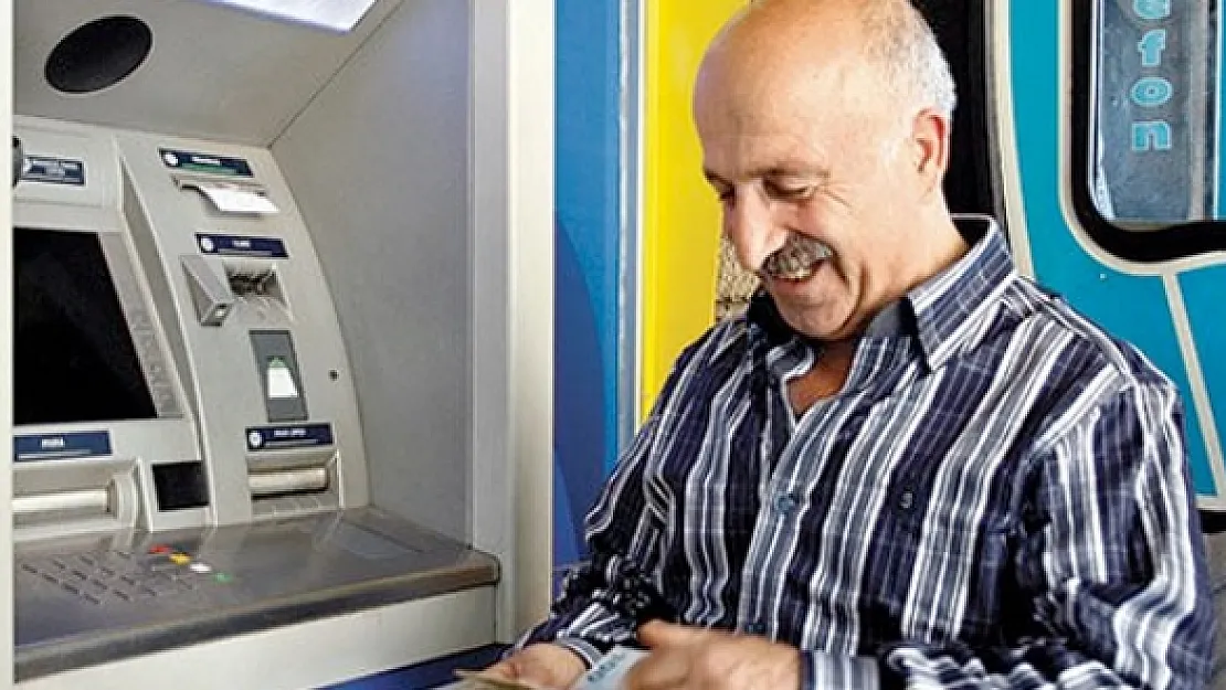 Beklenen oldu, açıklama ile erken emekliliğin önü açıldı! EYT düzenlemesinde ele alınan 6 formül ne anlama geliyor?