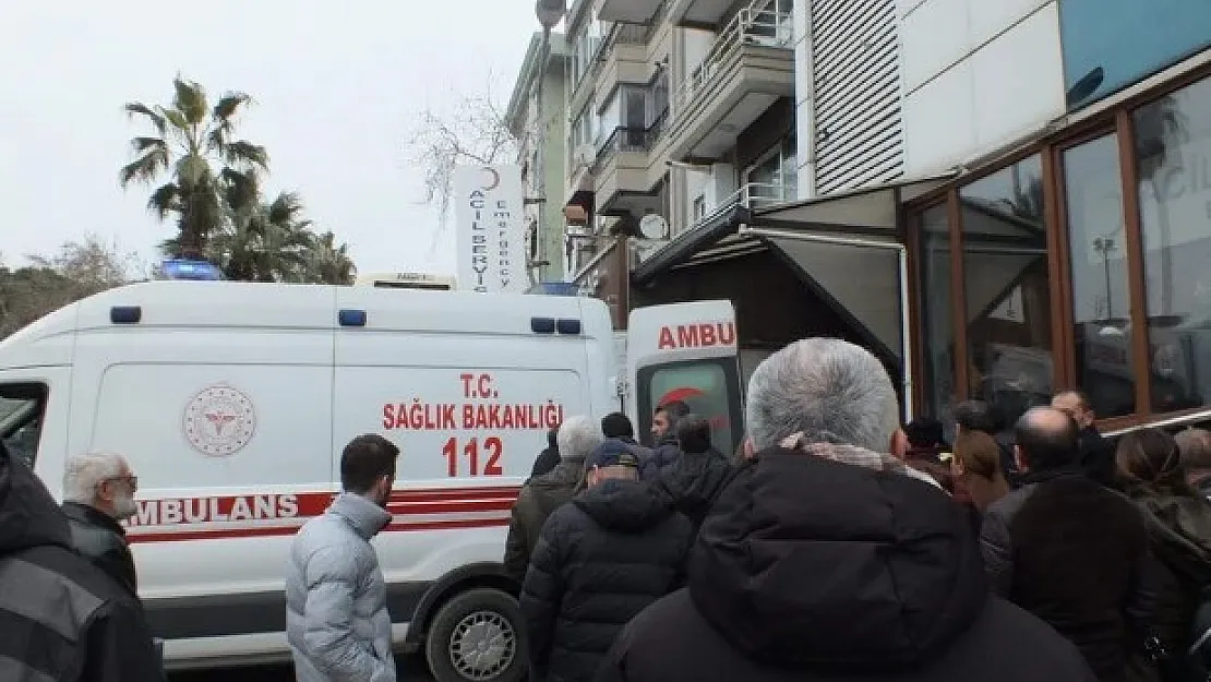 Belediye başkanına bıçaklı saldırı: Hastaneye kaldırıldığı açıklandı