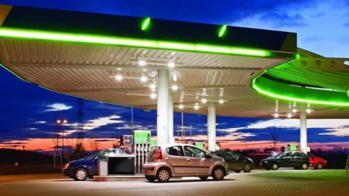 Benzin, mazot ve LPG alımına bugün bir indirim daha yapıldı! 15 gün sonra bitecek: Aracına bugün akaryakıt ve otogaz alana indirim yapılacak