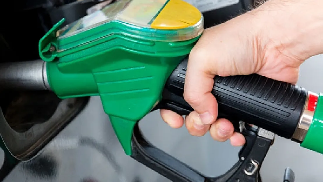 Benzin ve motorin için yeni düzenleme! Resmi Gazete'de yayımlandı!