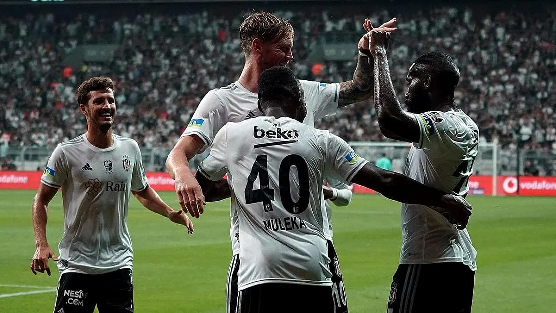Beşiktaş, Sivasspor'u 2-0 Yenerek Liderliğini Sürdürdü