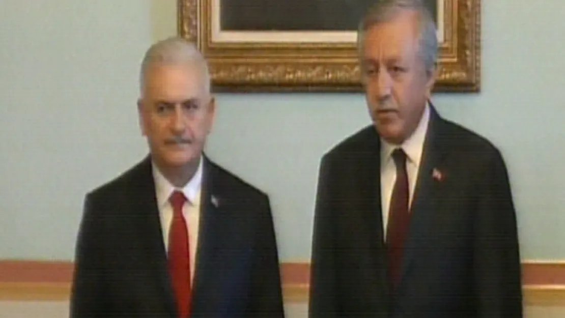 Binali Yıldırım TBMM Başkanlığını Celal Adan'a devretti