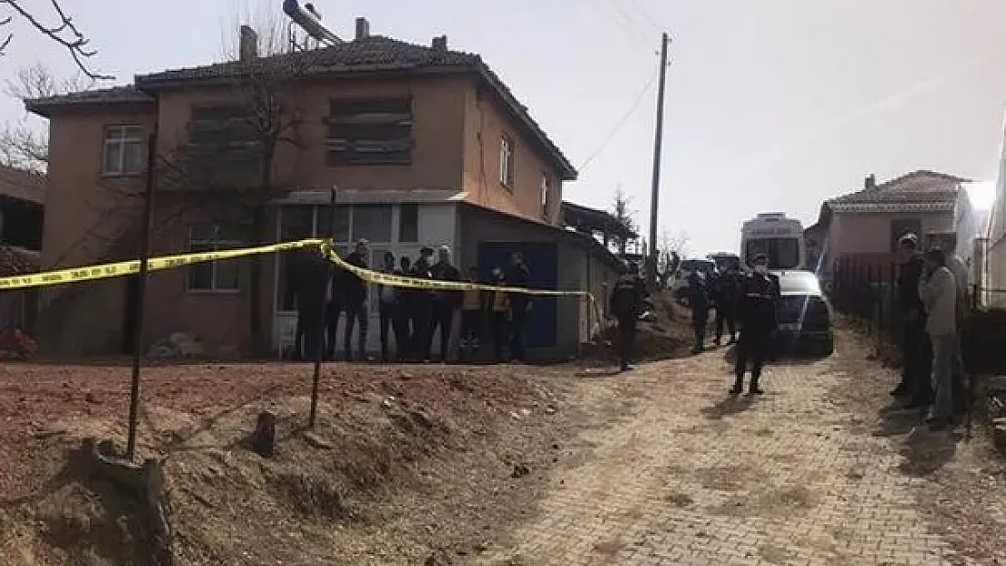 Bir aileyi katlettiler! Ortalık kan gölüne döndü! 4 kişi başından vurulmuş..