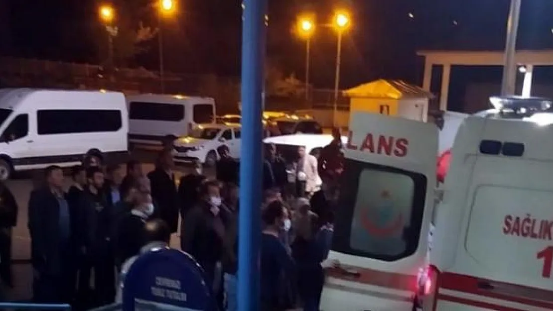 Bitlis'te feci kaza! 2 ölü 18 yaralı