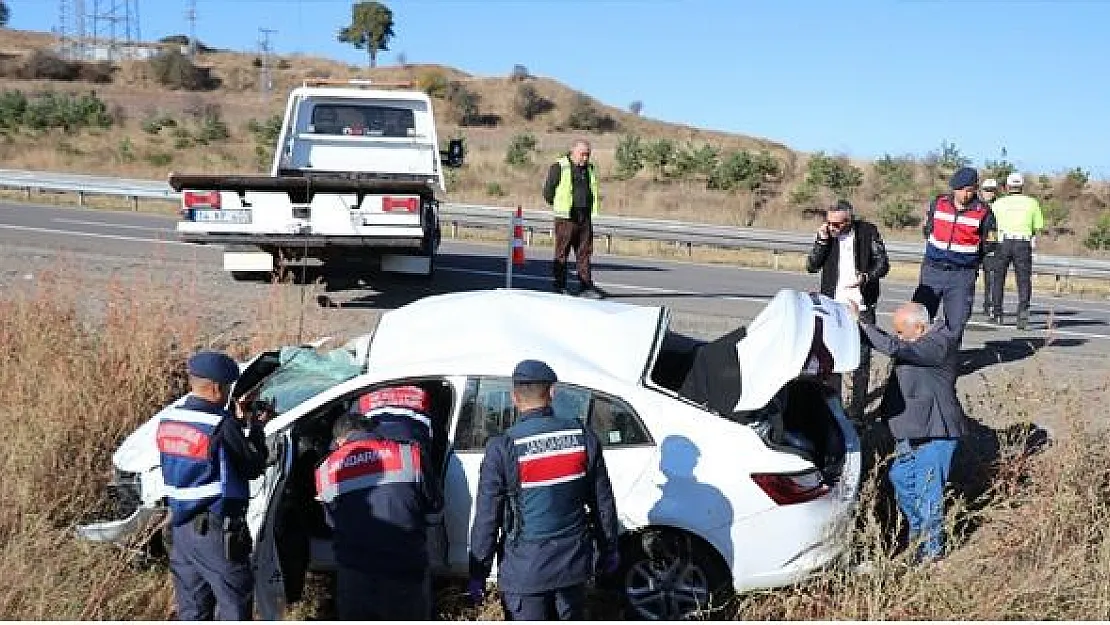 Bolu'da TEM yolundaki trafik kazasında aynı aileden 3 kişi hayatını kaybetti