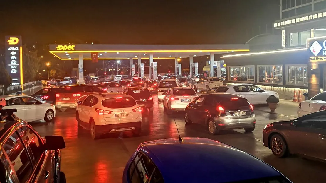 Bu gece depoları doldurun! EPGİS yeni zammı duyurdu: Benzin ve motorine çok büyük tarihi zam yapıldı
