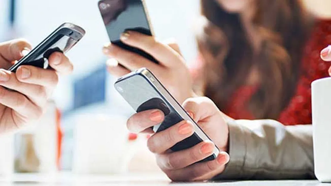 Bu Gece Telefon ve Diğer Elektrikli Cihazları Kapatın Uyarısı Gerçek Mi? NASA'dan Açıklama Geldi