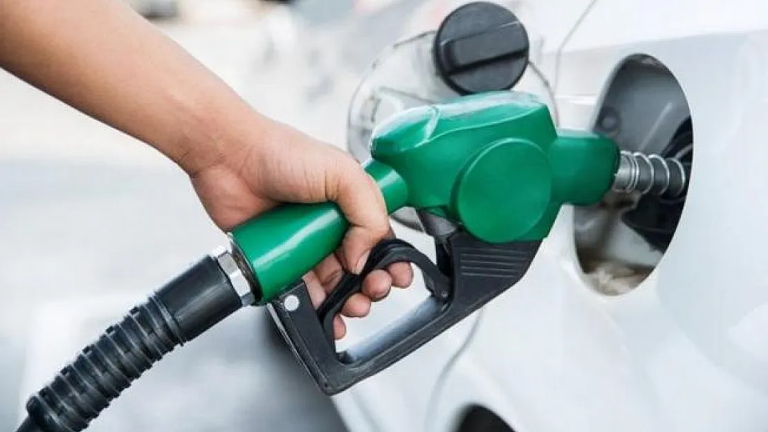 Bu gece yarısından sonra geliyor! Benzine büyük bir zam yapılacak