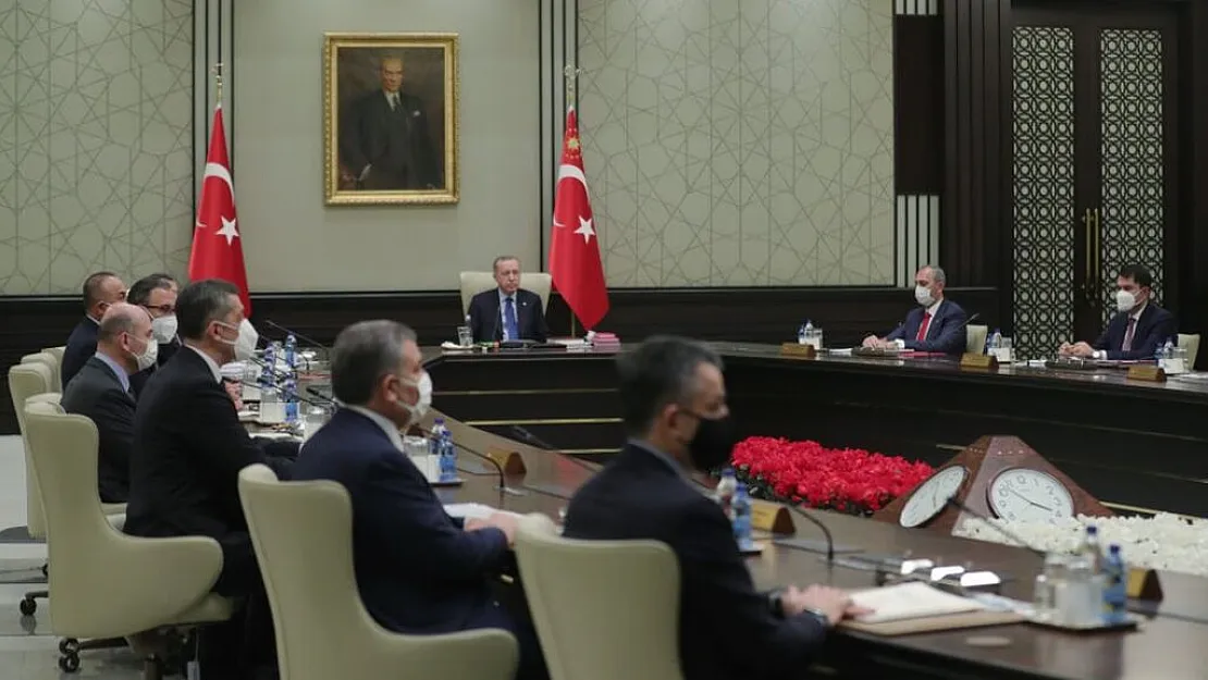 Bu hafta kabine değişikliği gündemde! Hangi bakanlar değişebilir? Berat Albayrak geri mi dönüyor?