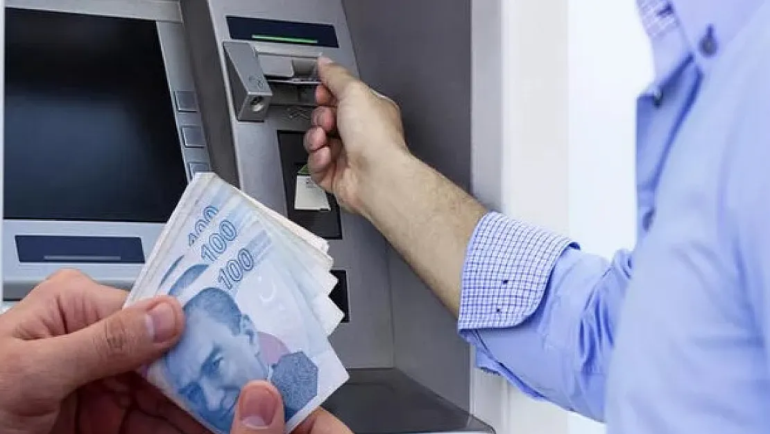 Bugün az önce onaylandı: Emeklilere ek ödeme yapılıyor! Emeklilerin maaş hesabına 2.750 TL yatıyor: Bugün ATM'den alabilirsiniz
