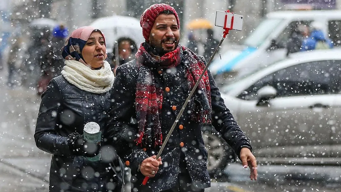 Bugün birçok şehirde kar yağışı olacak! Meteoroloji bu sabah alarm verdi: Ankara İstanbul İzmir dikkat
