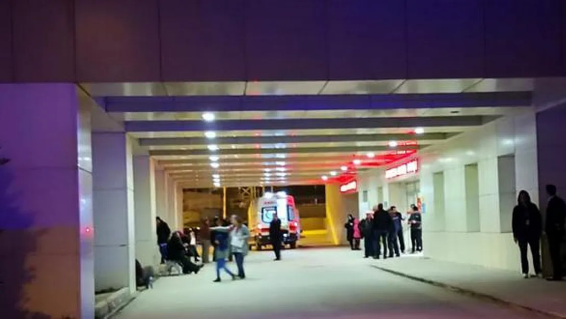 Burdur Bucak'ta 600 Kişi Hastanelik Oldu! Kaymakam ve Valilik Açıklama Yaptı!